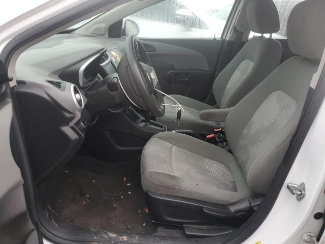 Chevrolet Sonic Ls Image 6