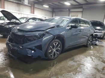  Salvage Toyota Crown Sign