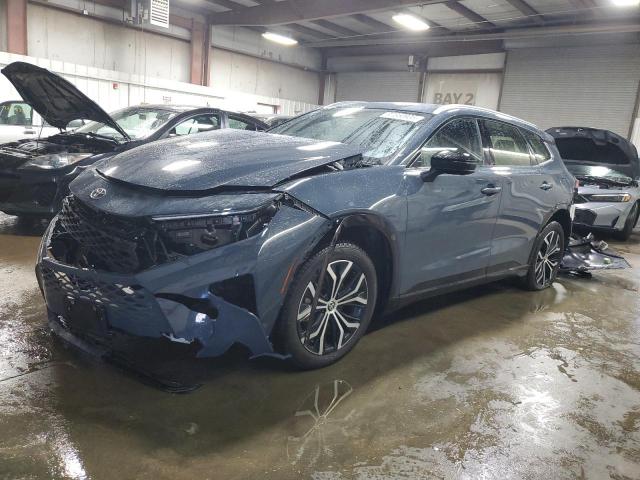  Salvage Toyota Crown Sign