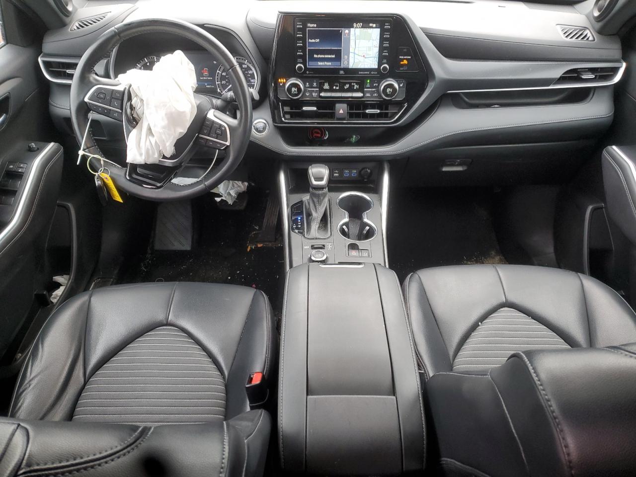 Toyota Highlander Xse Image 13