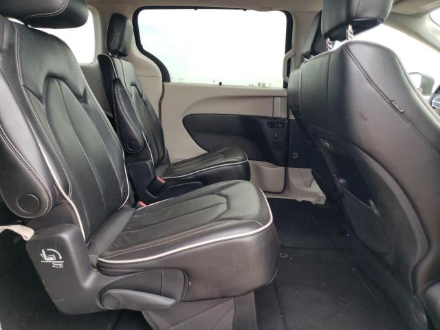 Chrysler Pacifica Limited Image 8