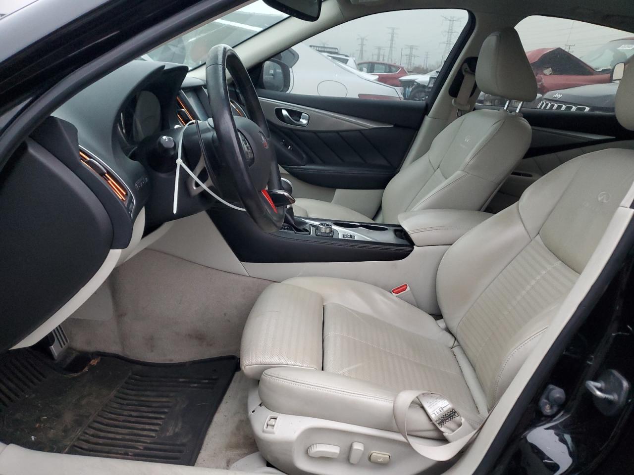 INFINITI Q50 Base Image 12