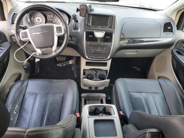 Chrysler Minivan Touring Image 10