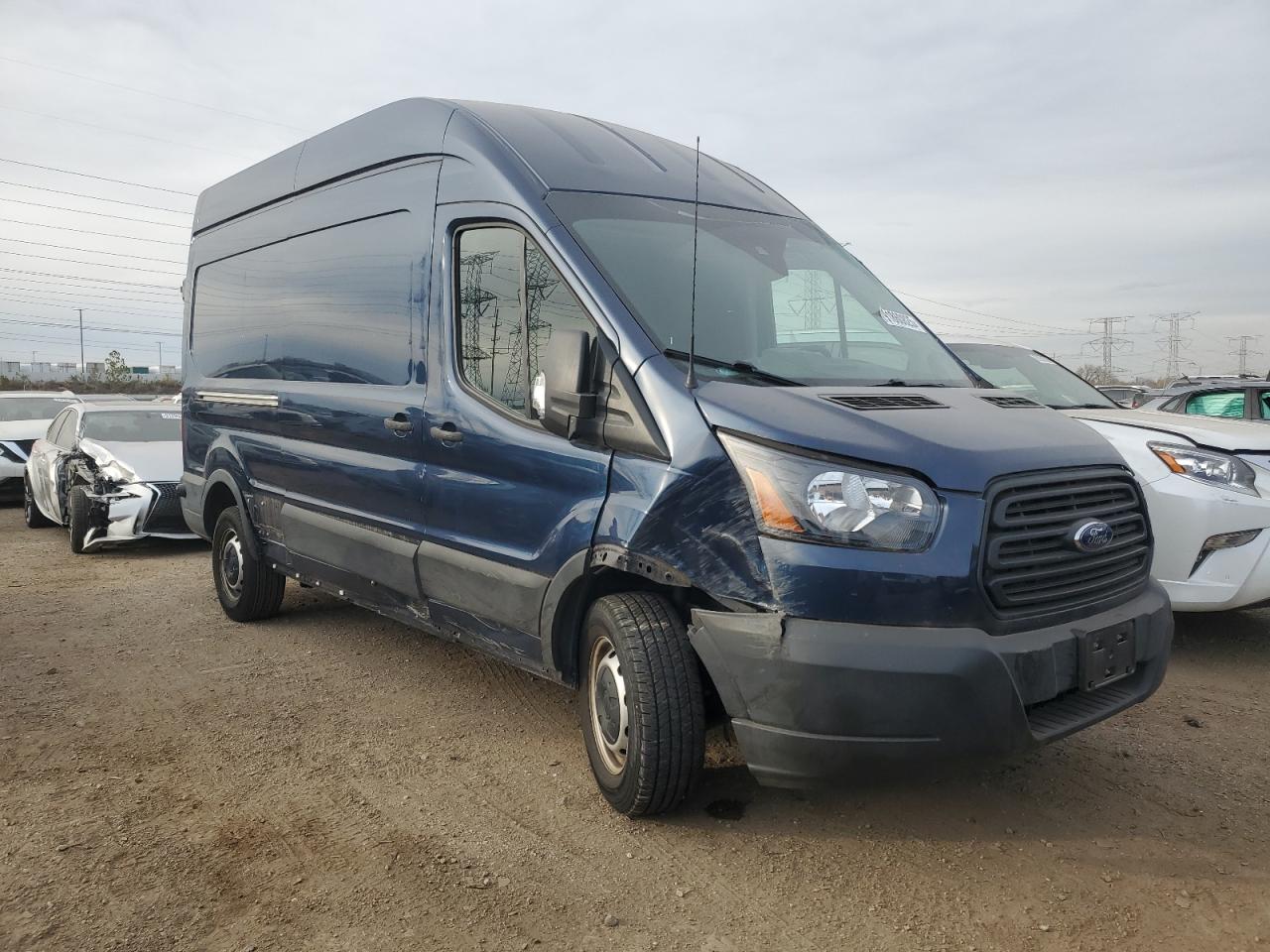 Ford Transit T-350 Image 12