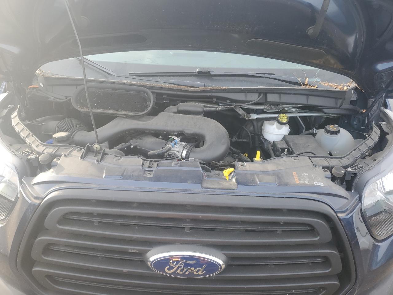 Ford Transit T-350 Image 9