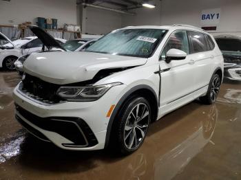  Salvage Volkswagen Tiguan
