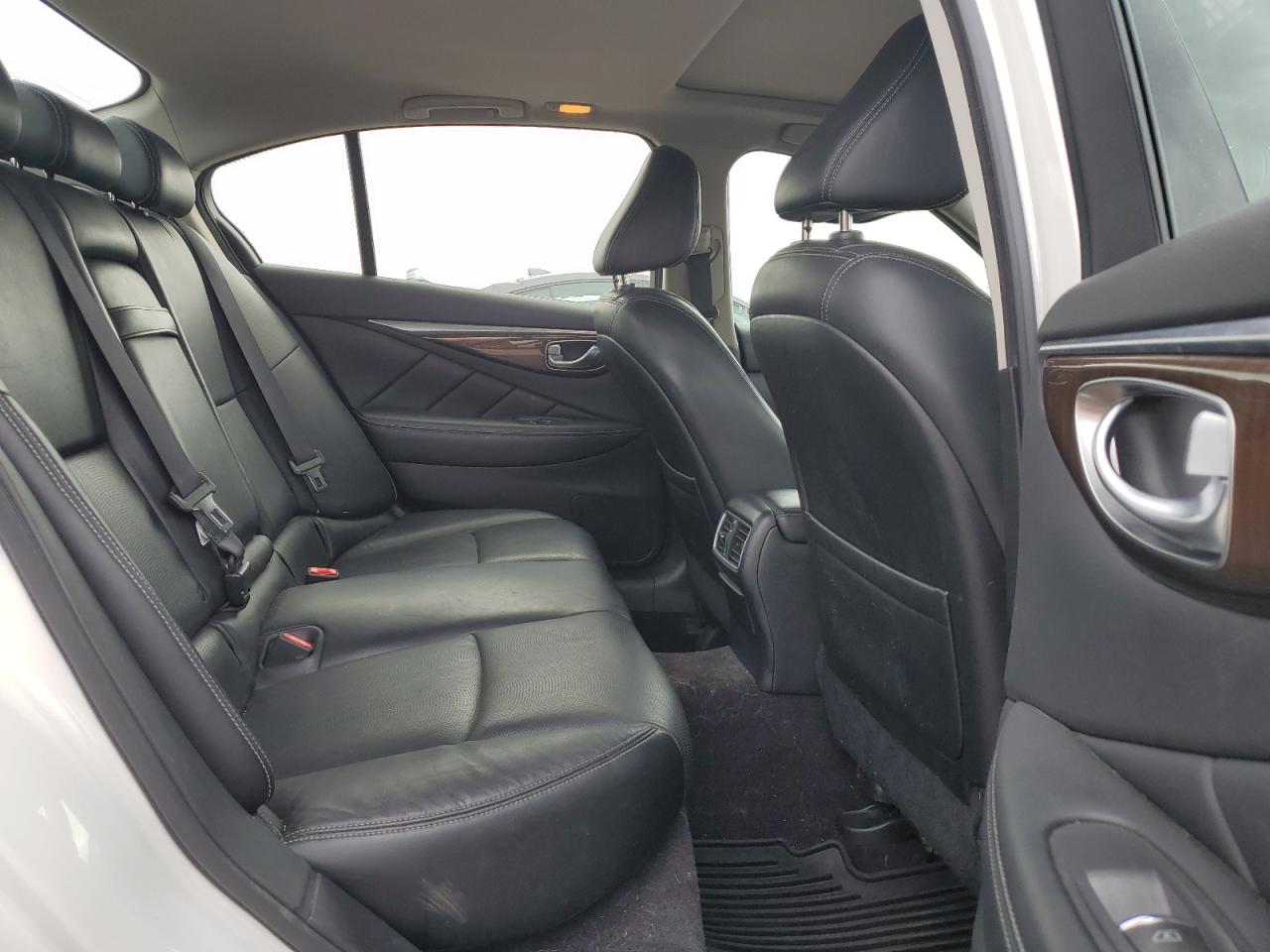 INFINITI Q50 Base Image 11