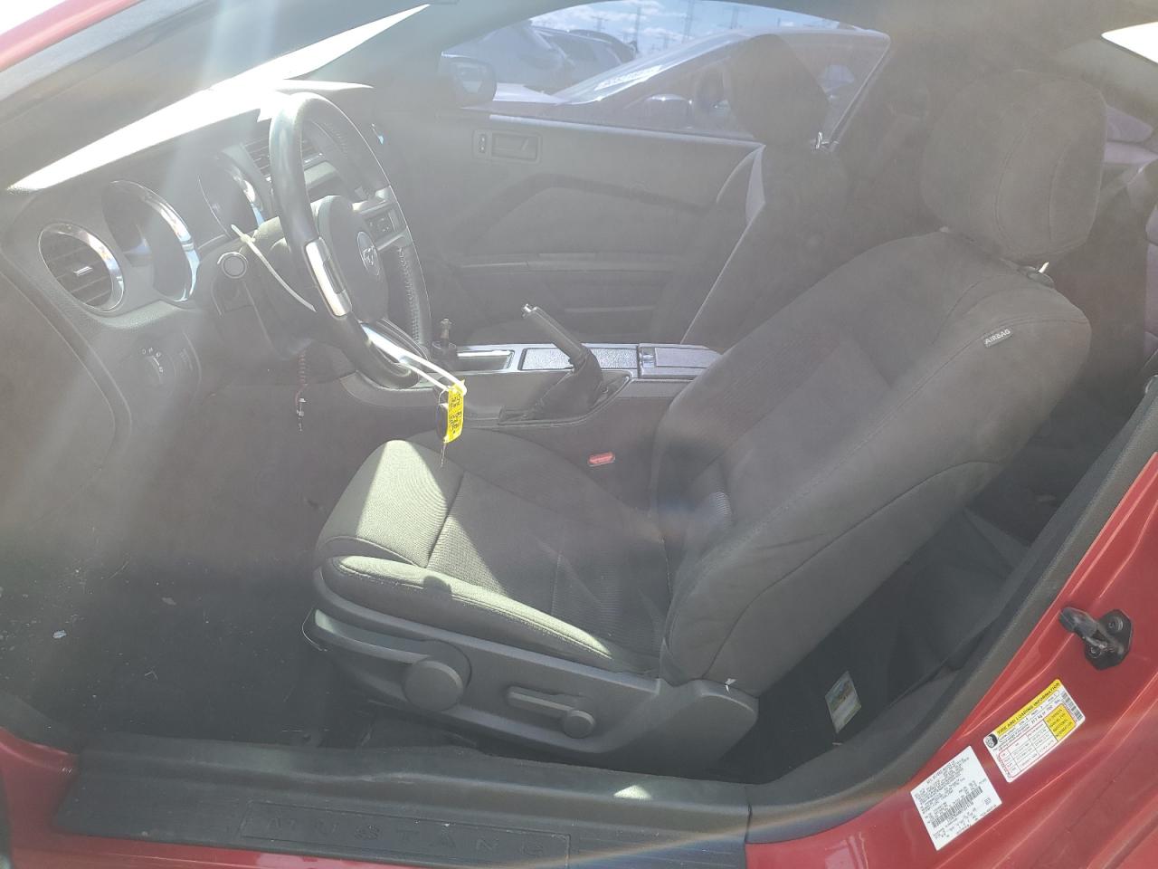 Ford Mustang Image 5