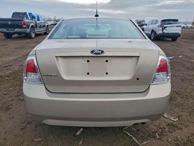 Ford Fusion S Image 5