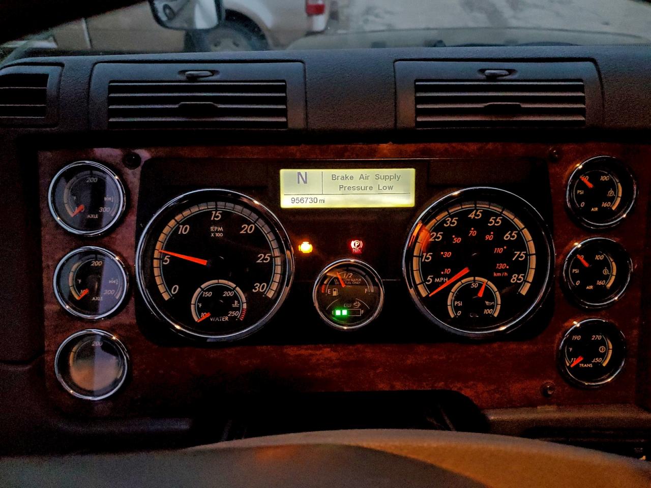 Freightliner Cascadia 1 Image 3