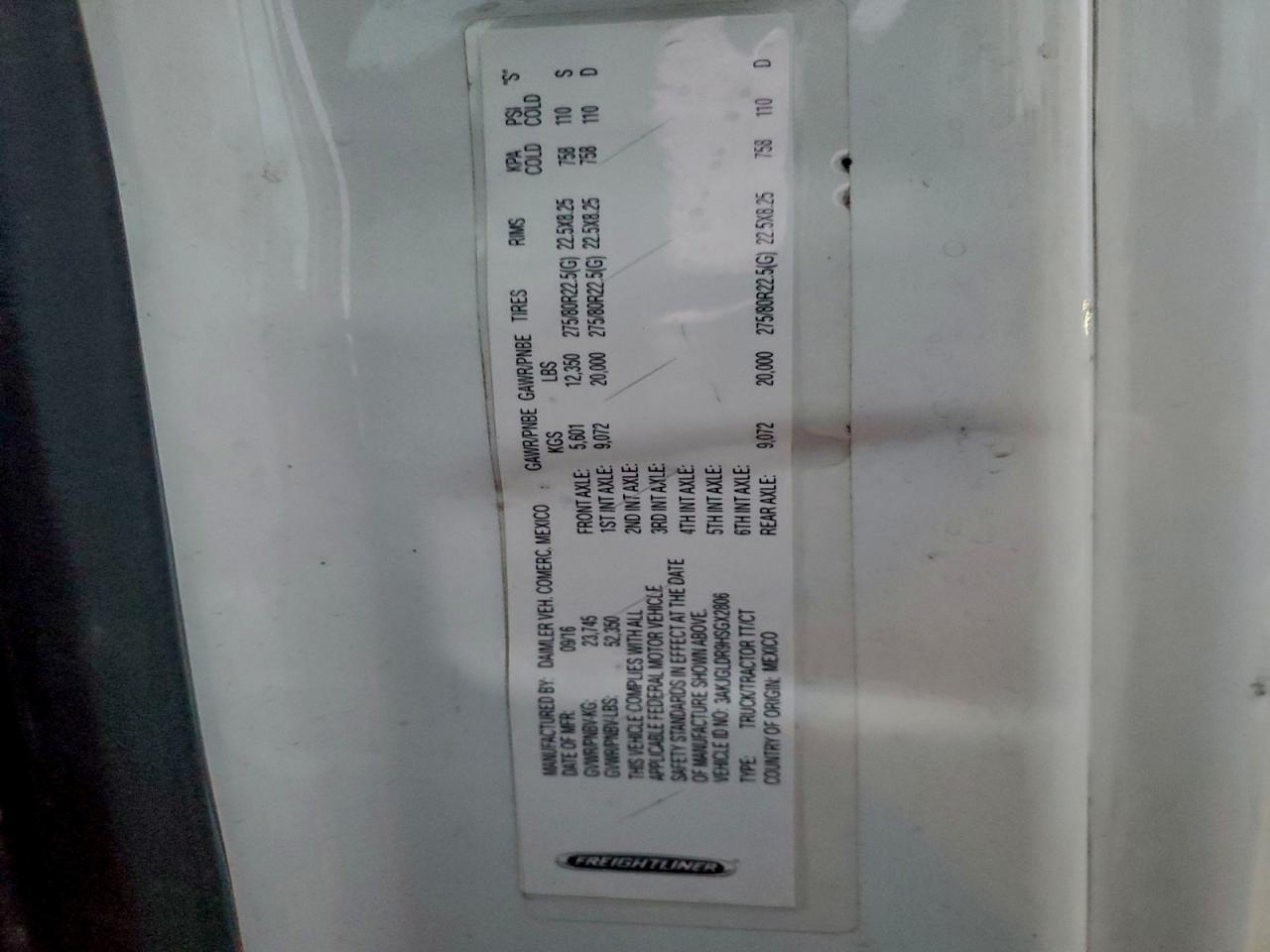 Freightliner Cascadia 1 Image 4