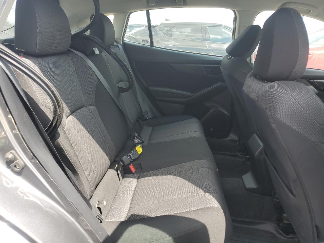 Subaru Impreza Premium Image 8