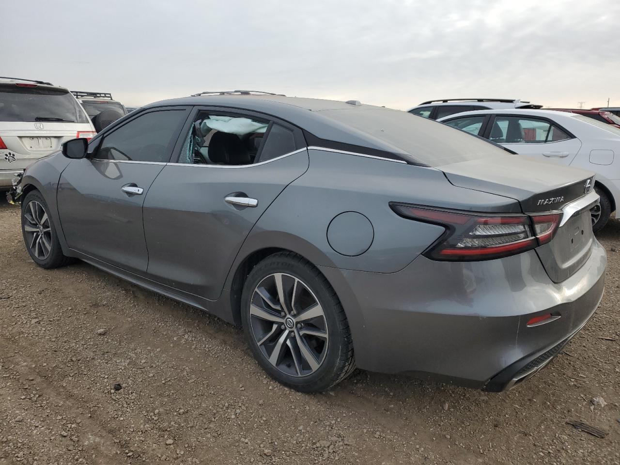 Nissan Maxima S Image 2