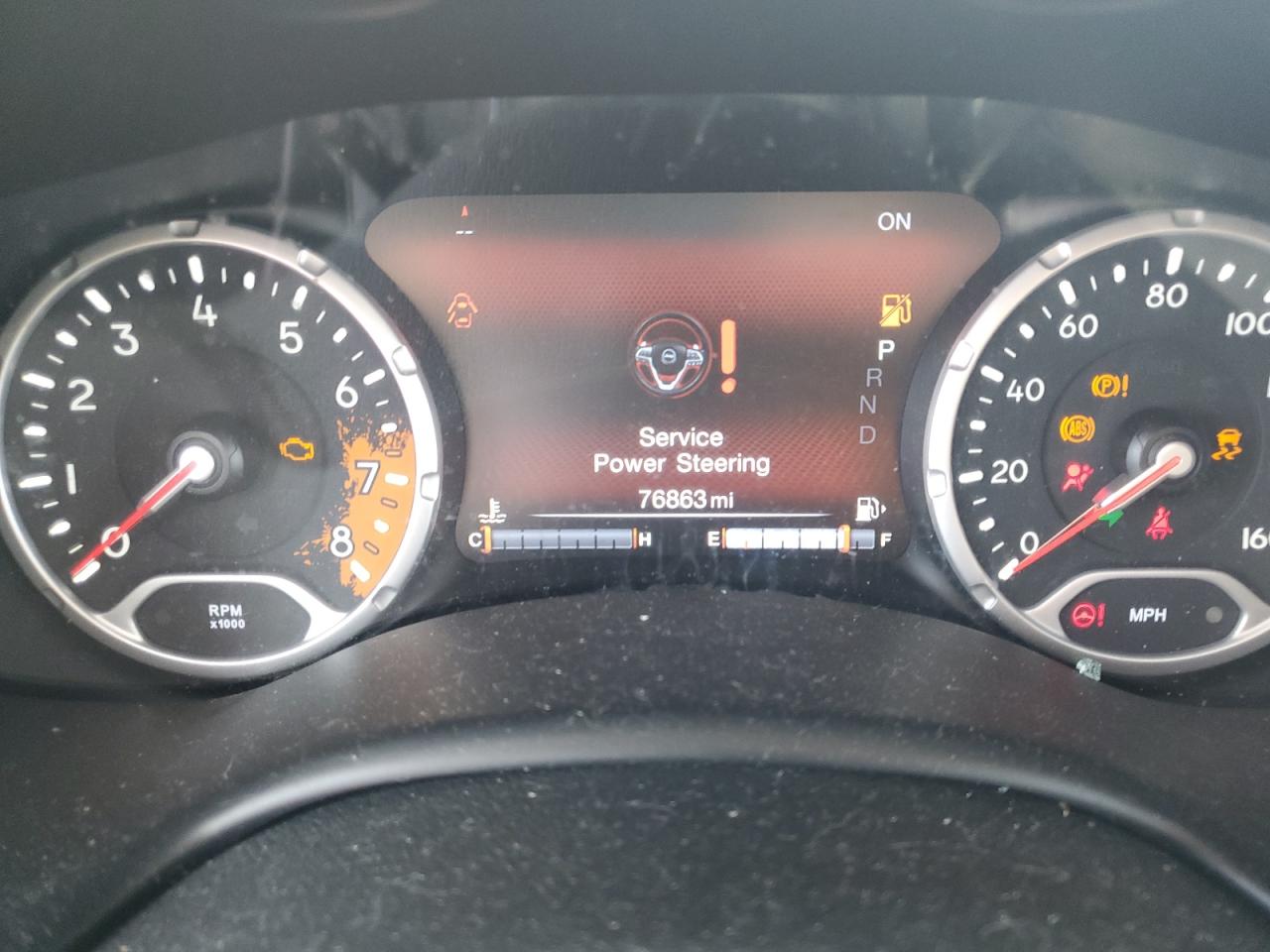 Jeep Renegade Trailhawk Image 12