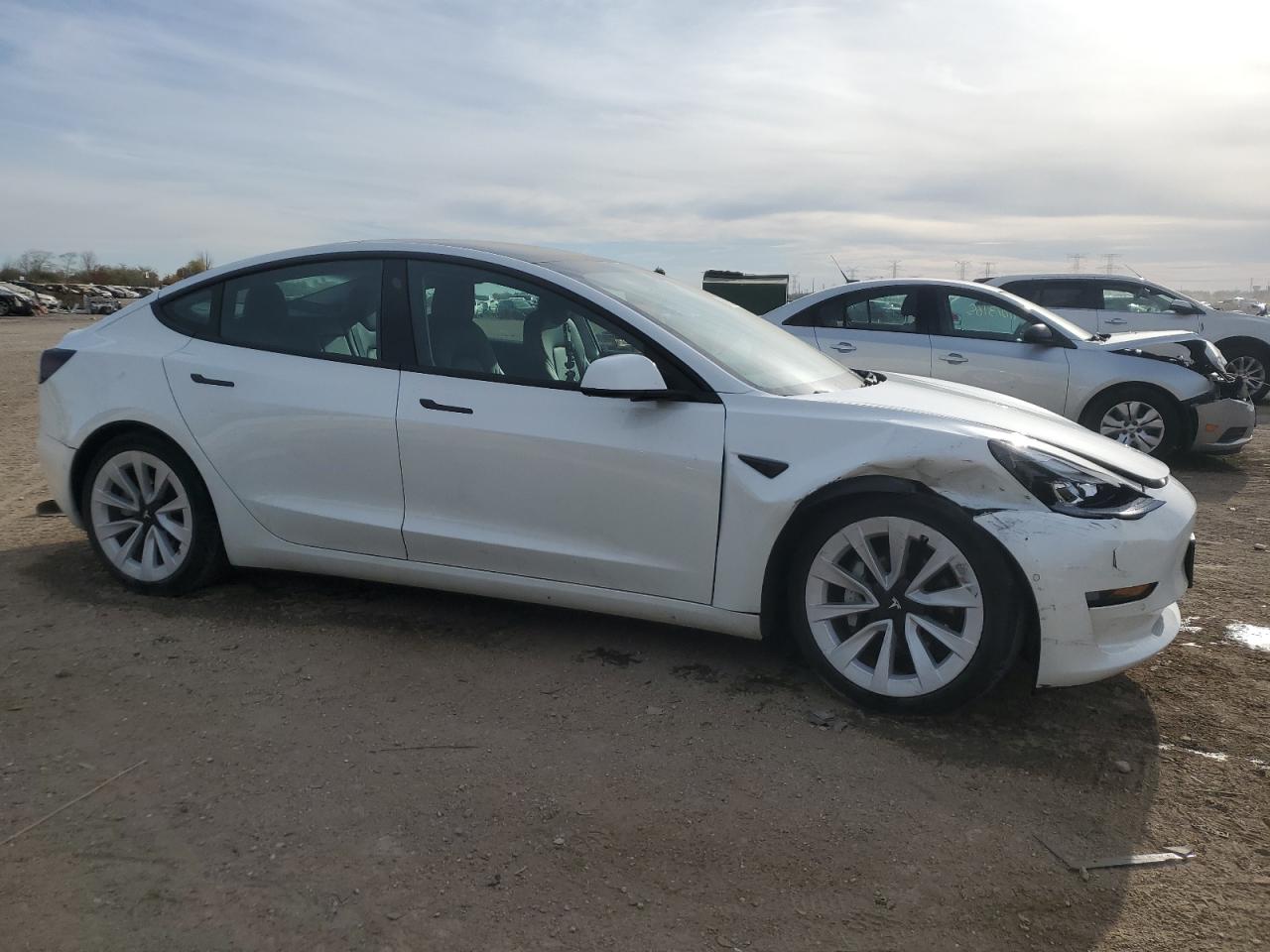 Tesla Model 3 Image 4