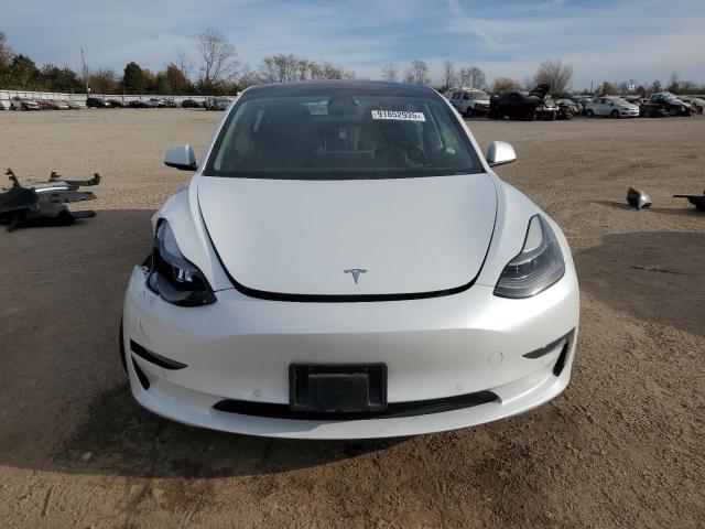 Tesla Model 3 Image 7