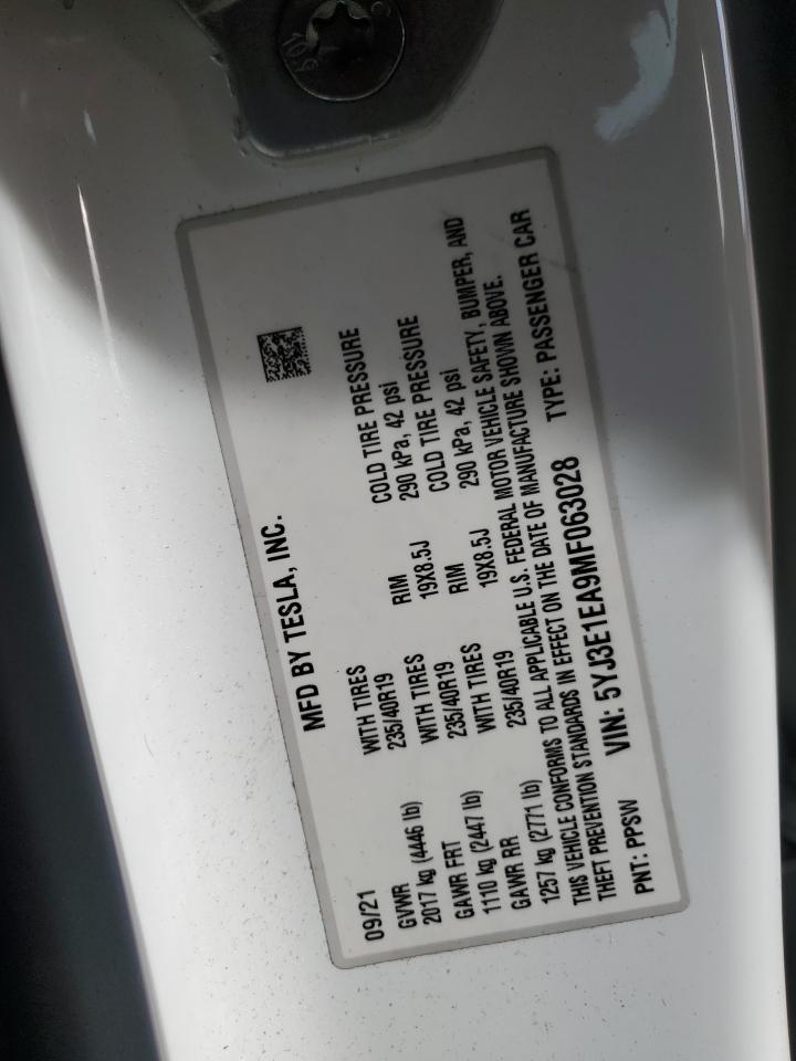 Tesla Model 3 Image 3