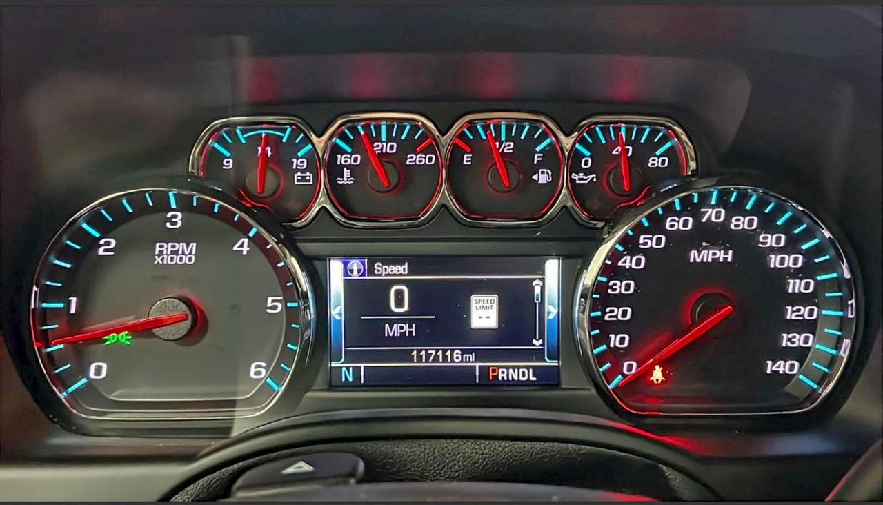 Chevrolet Tahoe K1500 Premier Image 4