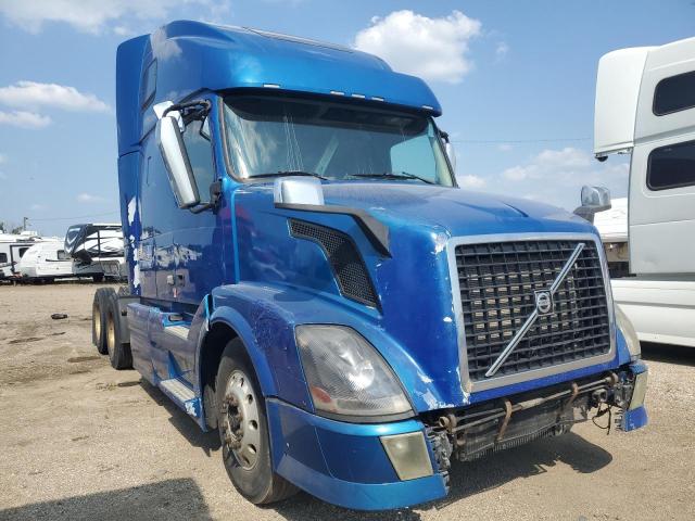  Salvage Volvo Vnl