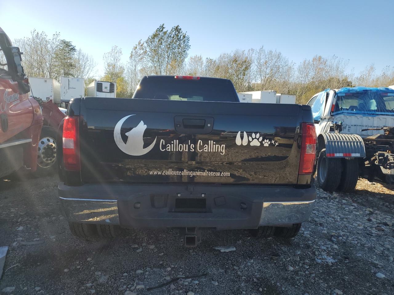 Chevrolet Silverado K3500 Ltz Image 3