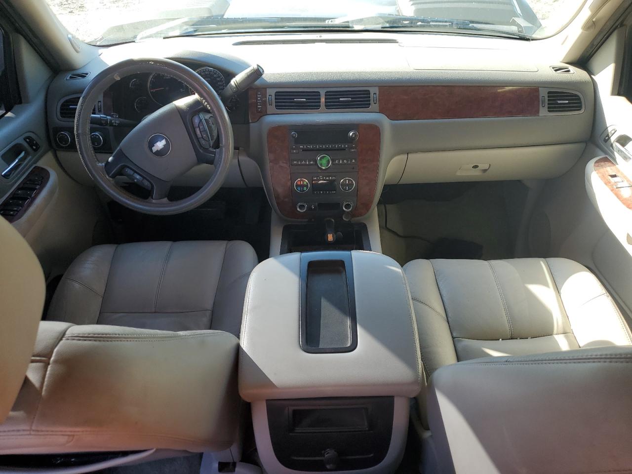 Chevrolet Silverado K3500 Ltz Image 12