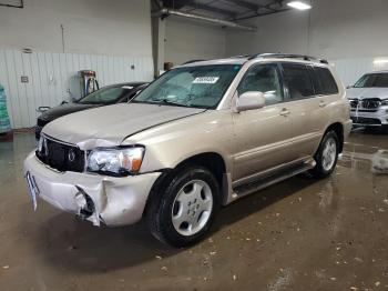  Salvage Toyota Highlander