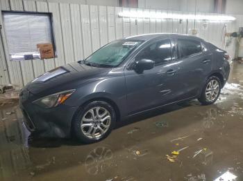  Salvage Toyota Yaris