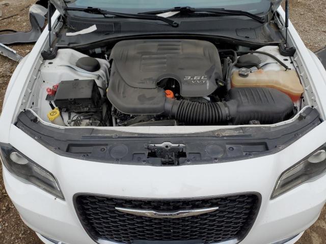 Chrysler 300 S Image 10