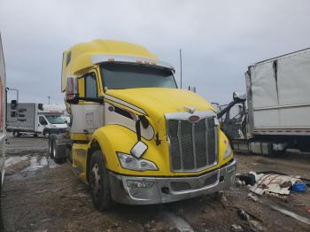  Salvage Peterbilt 579