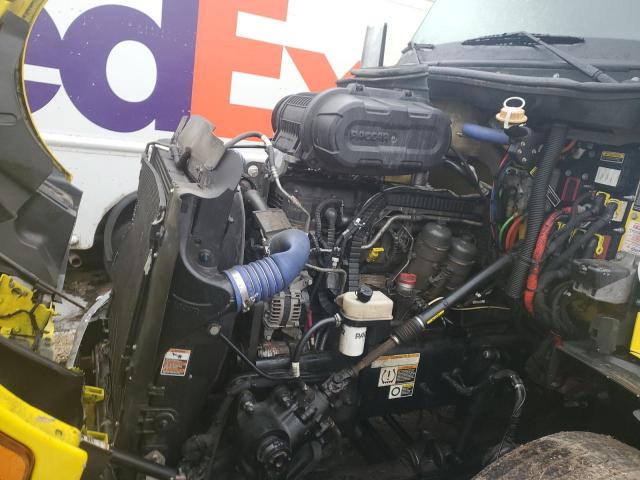 Peterbilt 579 Image 5