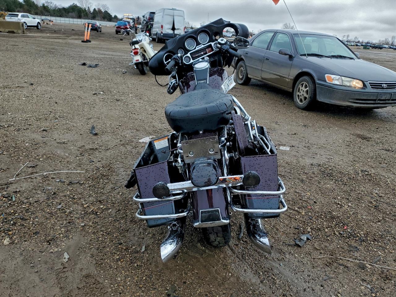 Harley-Davidson Fl Image 3