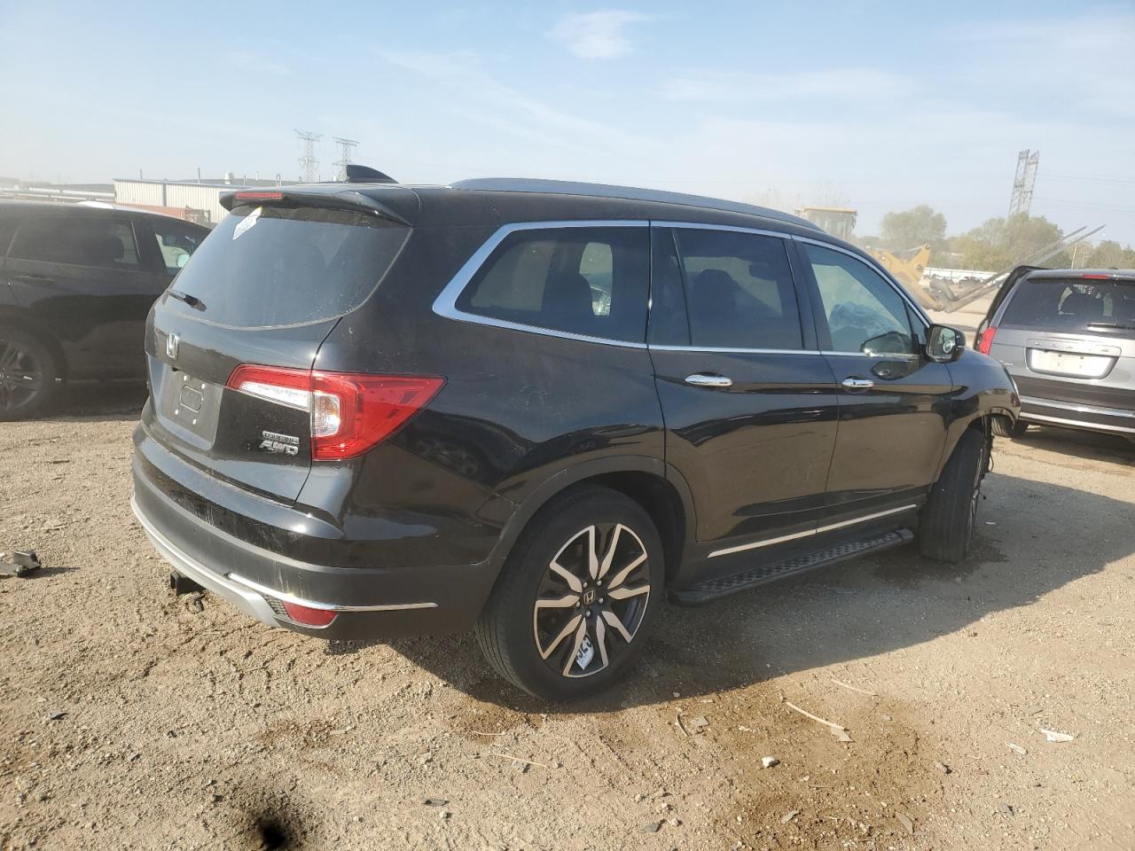 Honda Pilot Touring Image 5