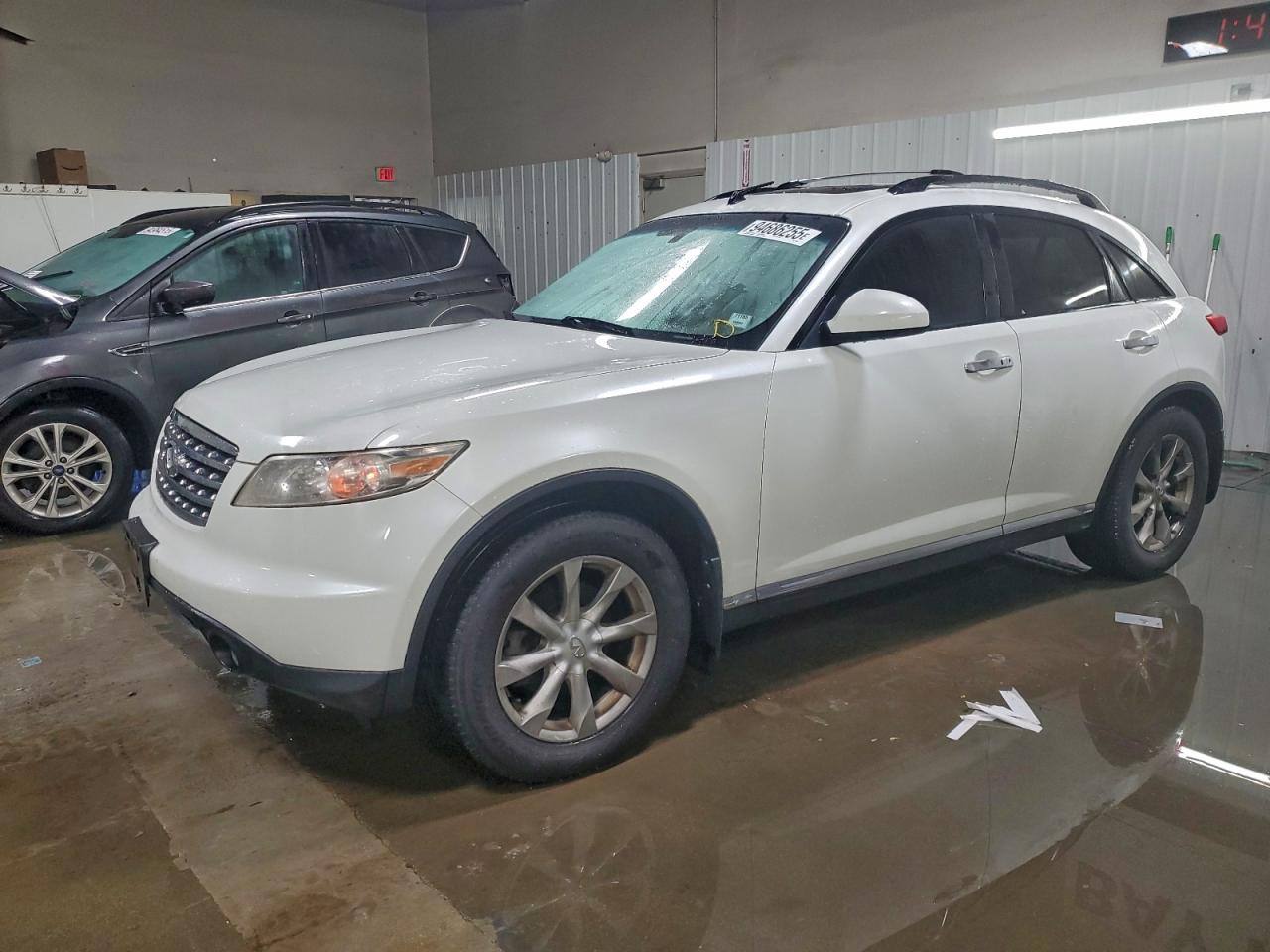 INFINITI Fx Image 1