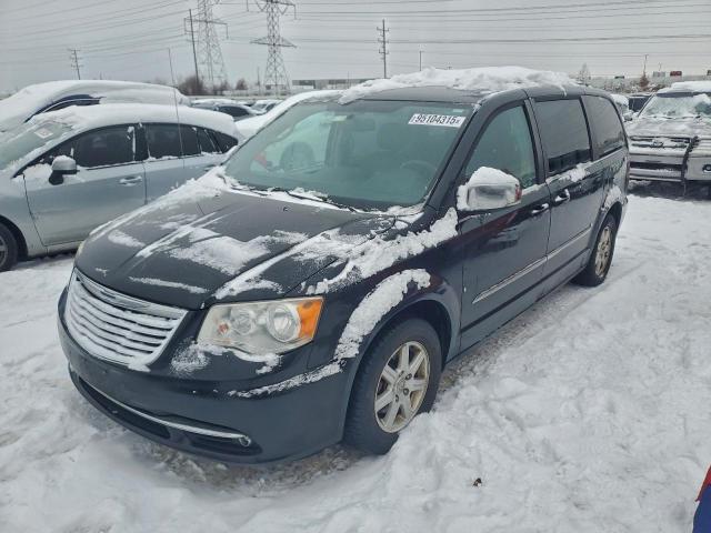  Salvage Chrysler Town & Country