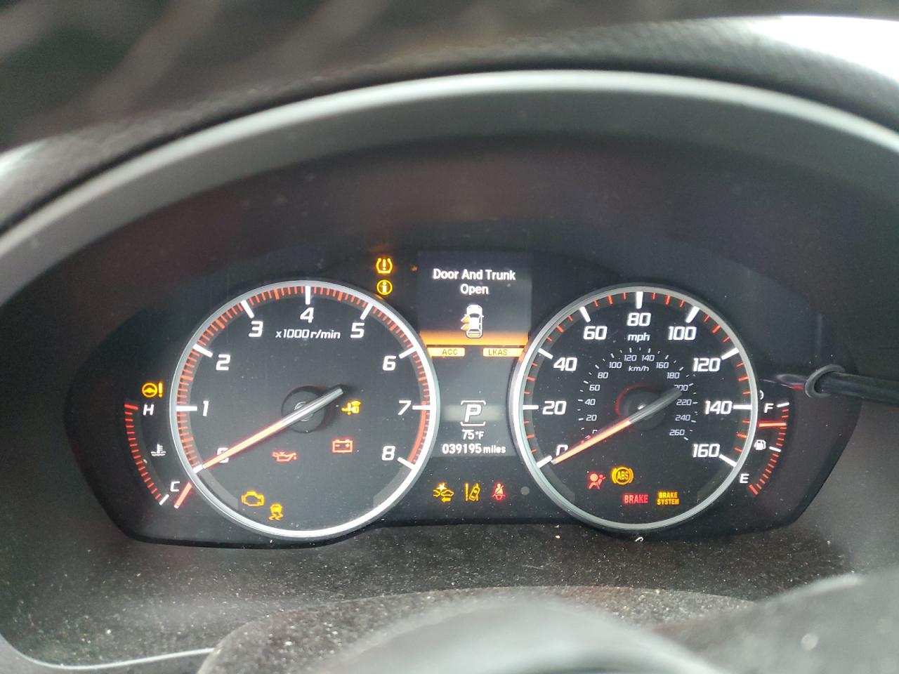 Acura ILX Premium A-spec Image 9