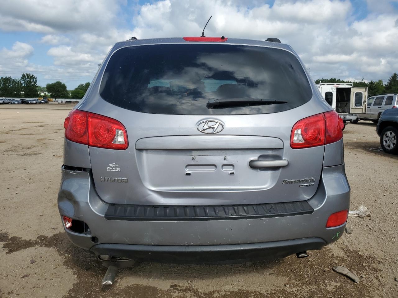 Hyundai SANTA FE Gls Image 2