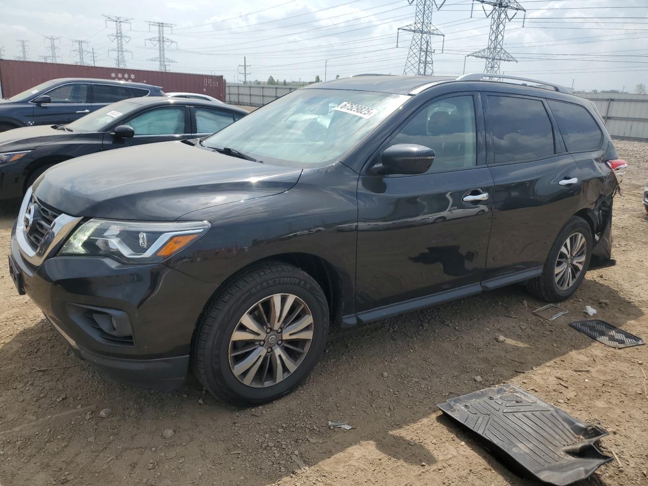 Nissan Pathfinder S Image 1