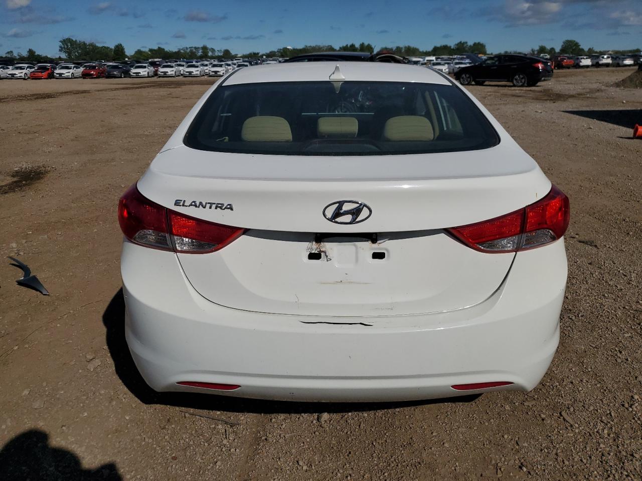 Hyundai ELANTRA Gls Image 10