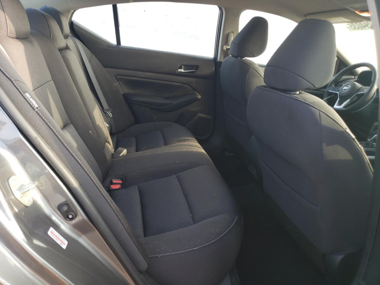 Nissan Altima S Image 10