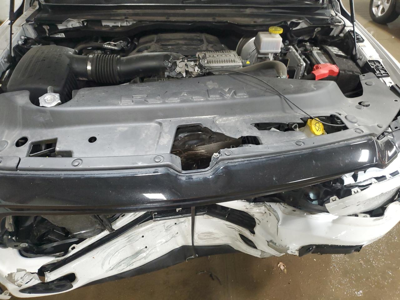 Ram 1500 Laramie Image 5