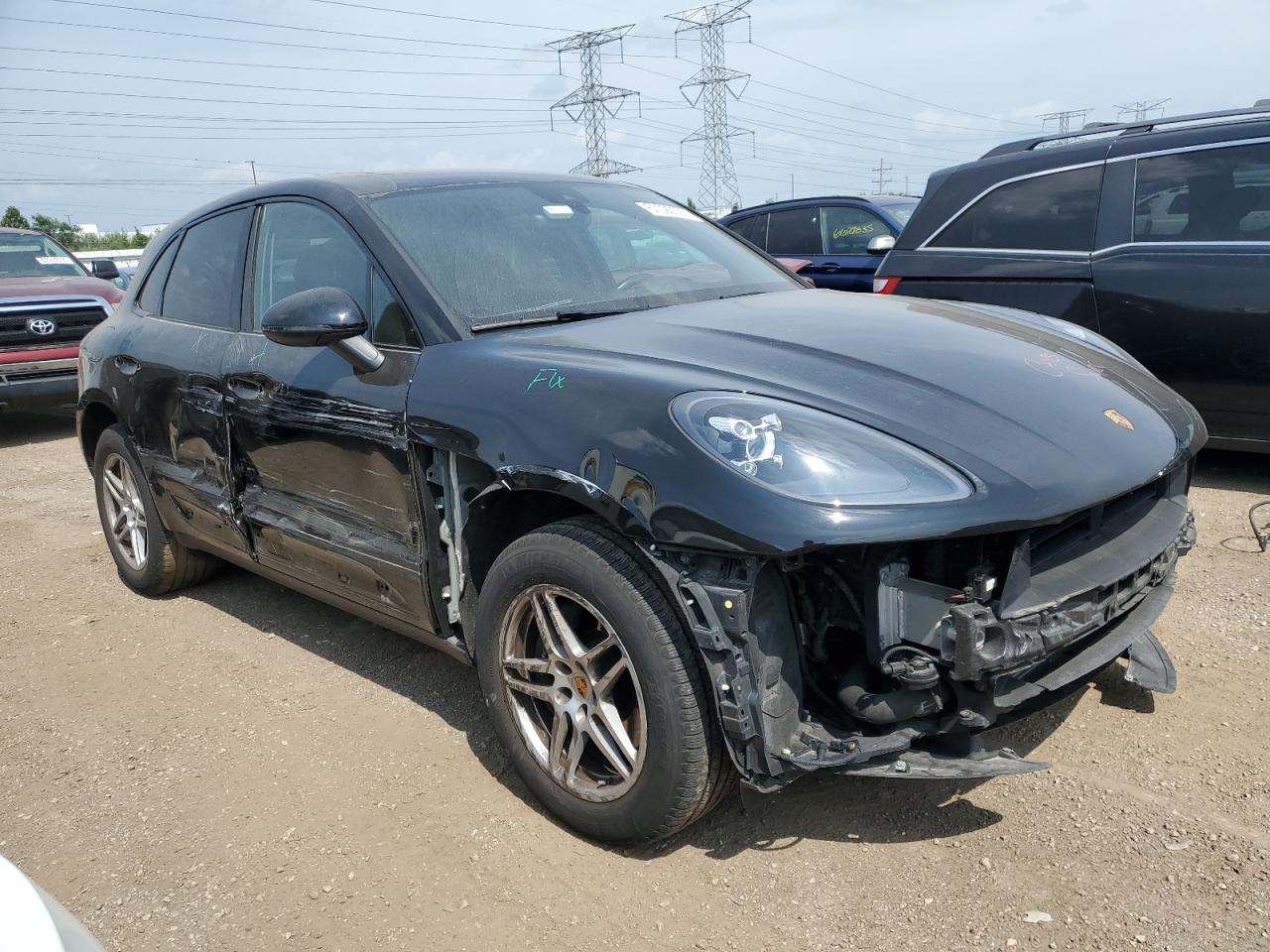 Porsche Macan Image 10