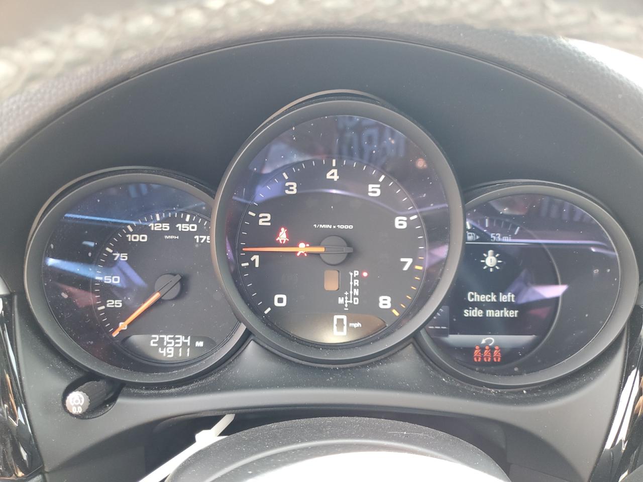 Porsche Macan Image 8