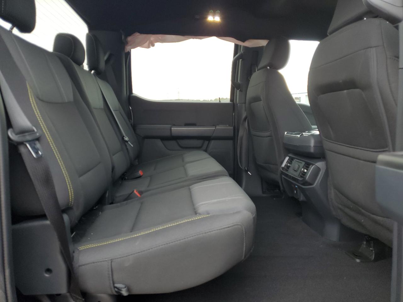 Ford F-150 Stx Image 12