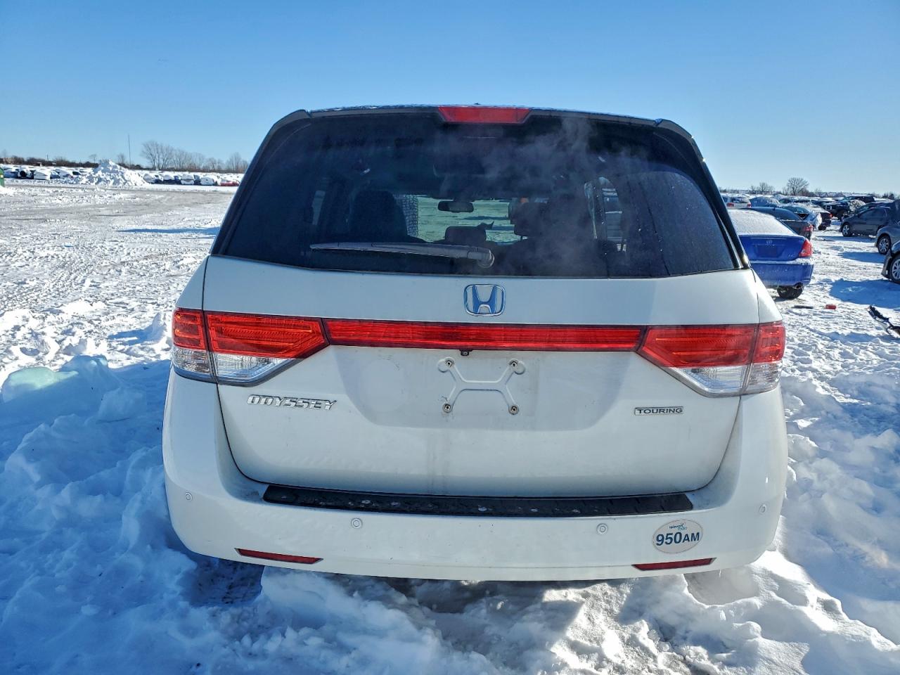 Honda Odyssey Touring Image 3