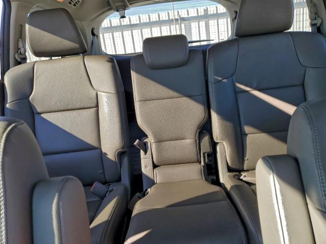 Honda Odyssey Touring Image 7