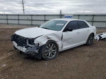  Salvage Chrysler 300