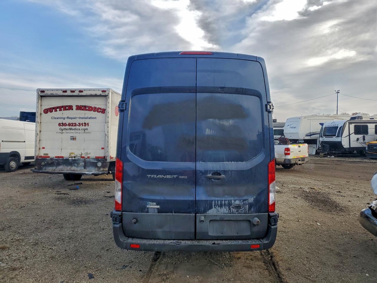 Ford Transit T-350 Image 9