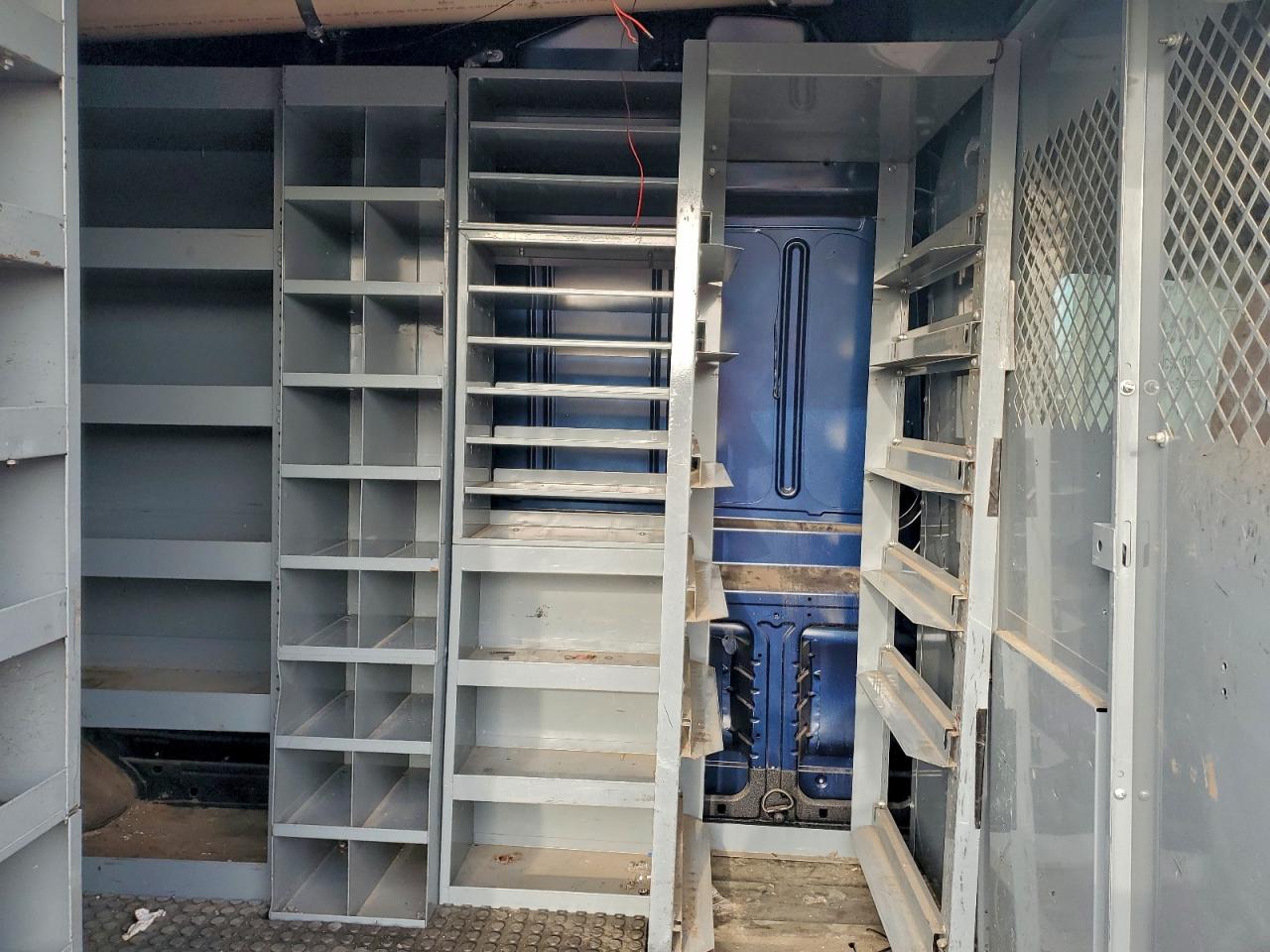 Ford Transit T-350 Image 10