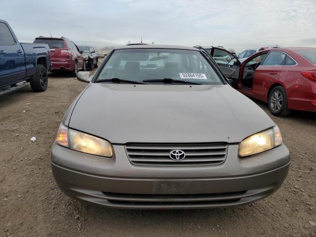 Toyota Camry Ce Image 5