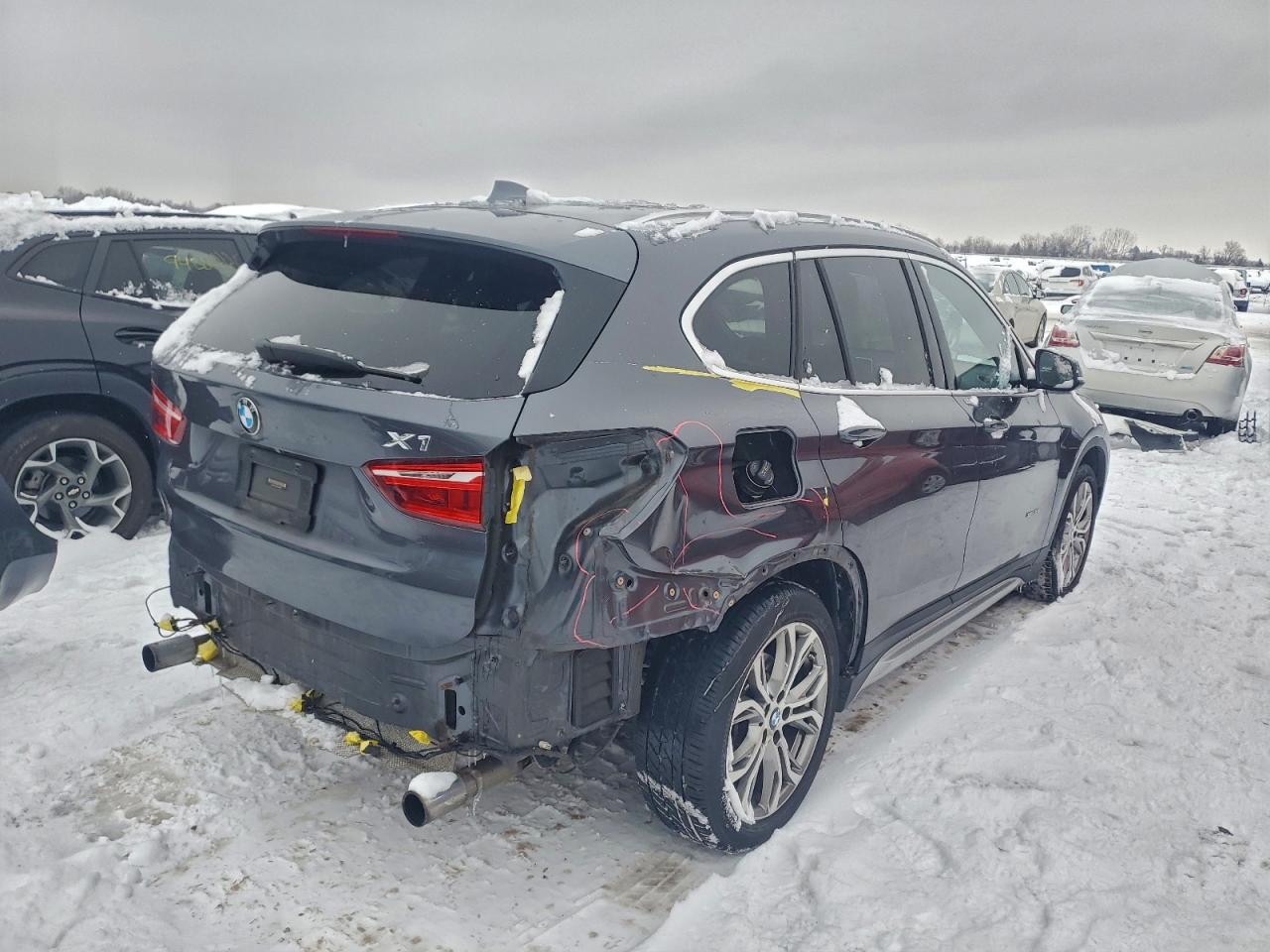 BMW X Series Xdrive28i Image 3